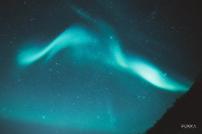 Northern Lights x Mini Bus Chase - Aurora photography without carrying a full kit