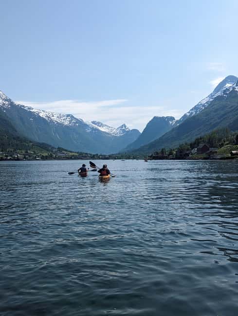 Olden: Guided beginner friendly fjord kayaking.Local company - The first 20 minutes: safety, clothing, and teamwork