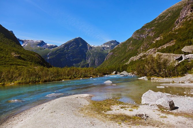 Olden Shore Excursion: the Amazing Briksdal Glacier - The Briksdalsbre Mountain Lodge marks the real start
