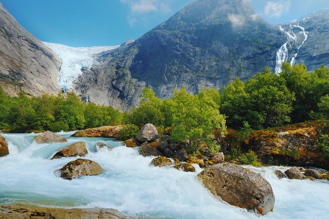 Olden Shore Excursion: the Amazing Briksdal Glacier - The glacier lake is the payoff