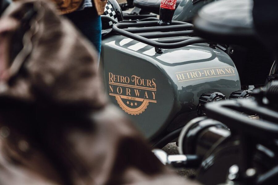 Oslo: 2-Hour Retro Motorcycle Sidecar City Tour - From Stortinget to the Royal Palace