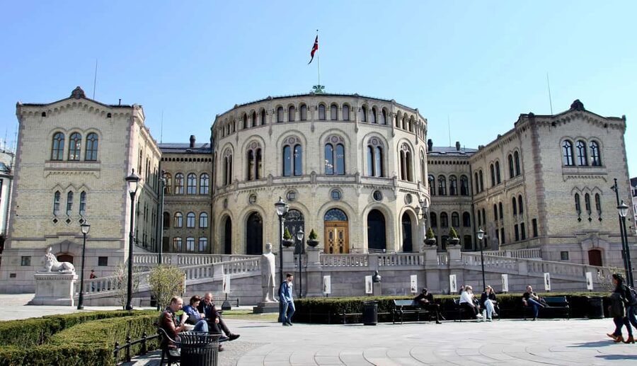 Oslo: 24 or 48-Hour Hop-On Hop-Off Sightseeing Bus Ticket - Audio guide, headphones, and onboard comfort
