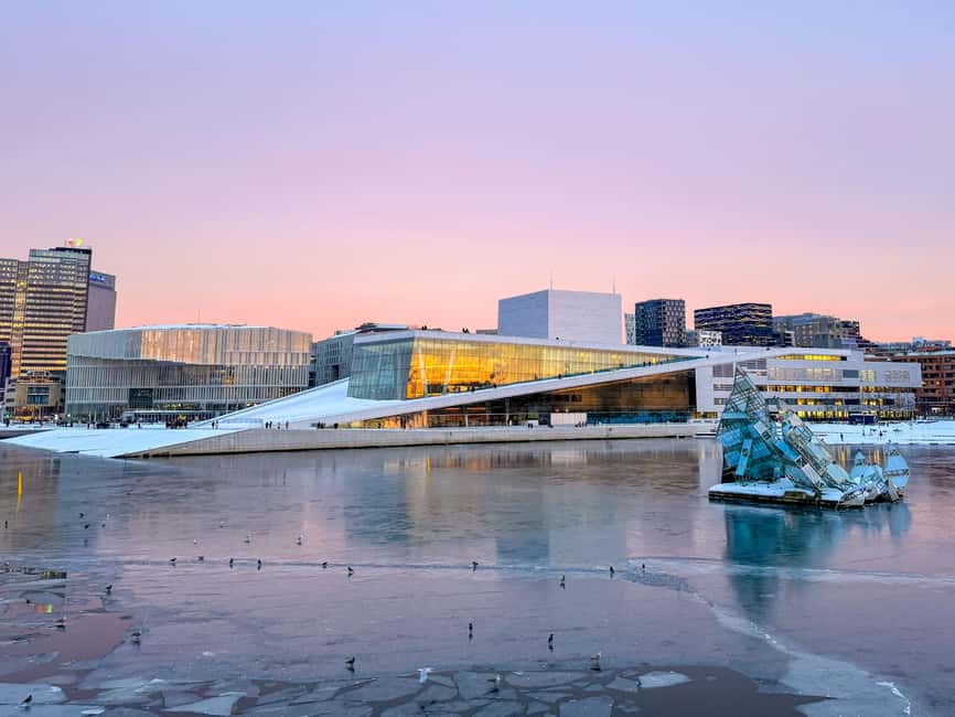 Oslo: 3-course Dinner Cruise in the Oslofjord - A three-course dinner with a Norwegian accent