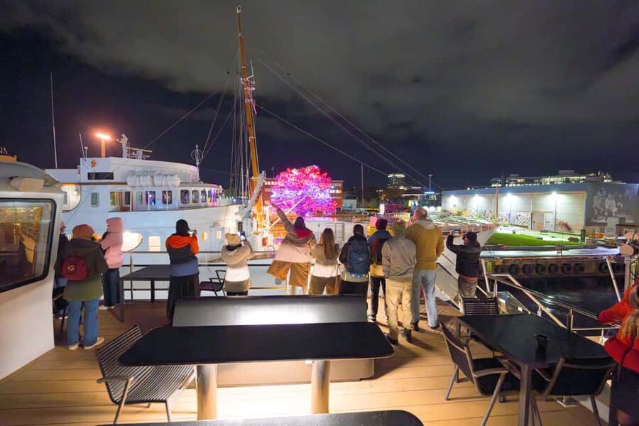 Oslo: 3-course Dinner Cruise in the Oslofjord - Sunset, city lights, and winter sailings
