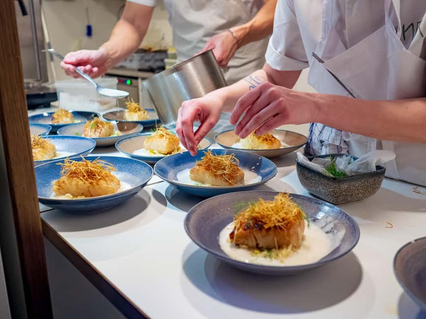 Oslo: 3-course Dinner Cruise in the Oslofjord - The boat makes the evening