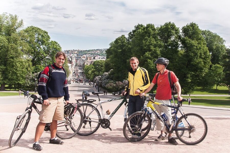 Oslo: 3-Hour Highlights Bike Tour - Akershus Fortress and its 30-minute history stop