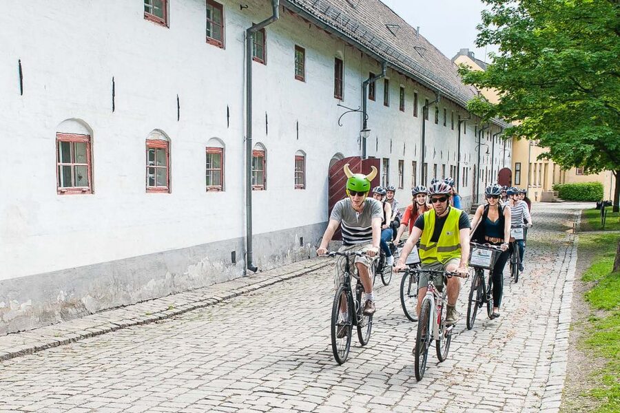 Oslo: 3-Hour Highlights Bike Tour - Starting near Karl Johans Gate and Akershus