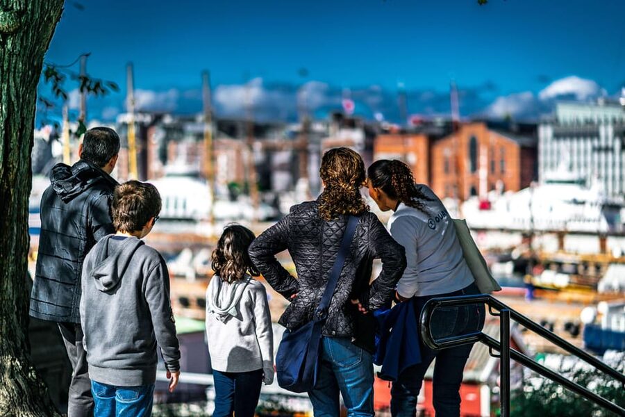 Oslo: 3-hour Highlights & Vigeland Park Private Walking Tour - Akershus Fortress above the harbor