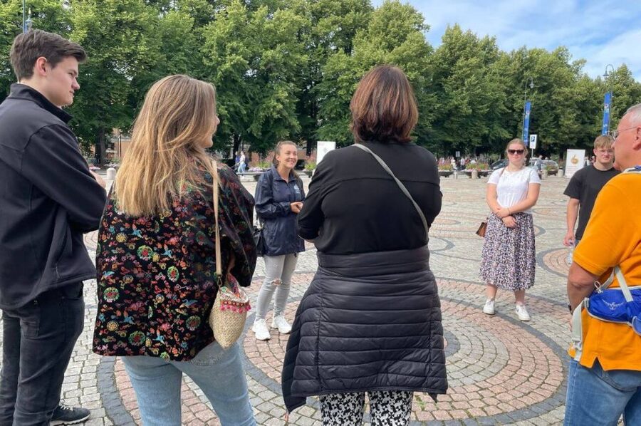 Oslo: Best of Oslo Walking Tour - The included app and exploring after the walk