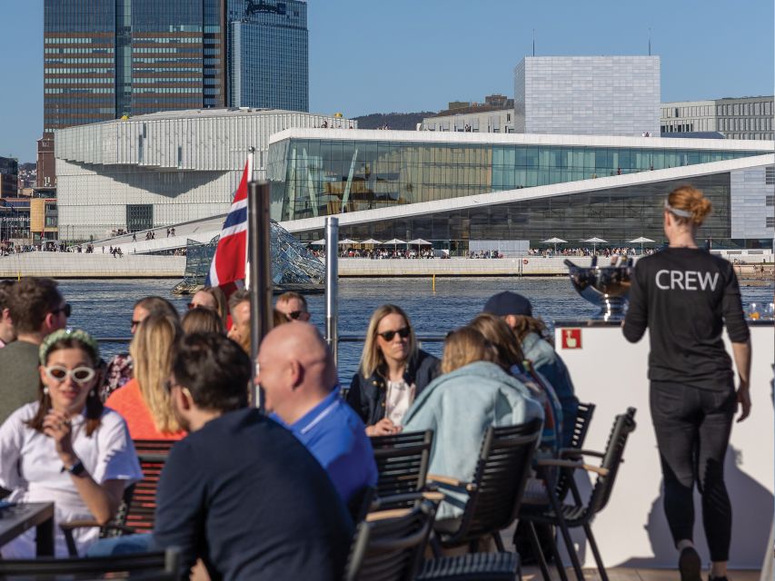 Oslo: Electric Boat Cruise with Brunch - A quiet start at Rådhusbrygge 2