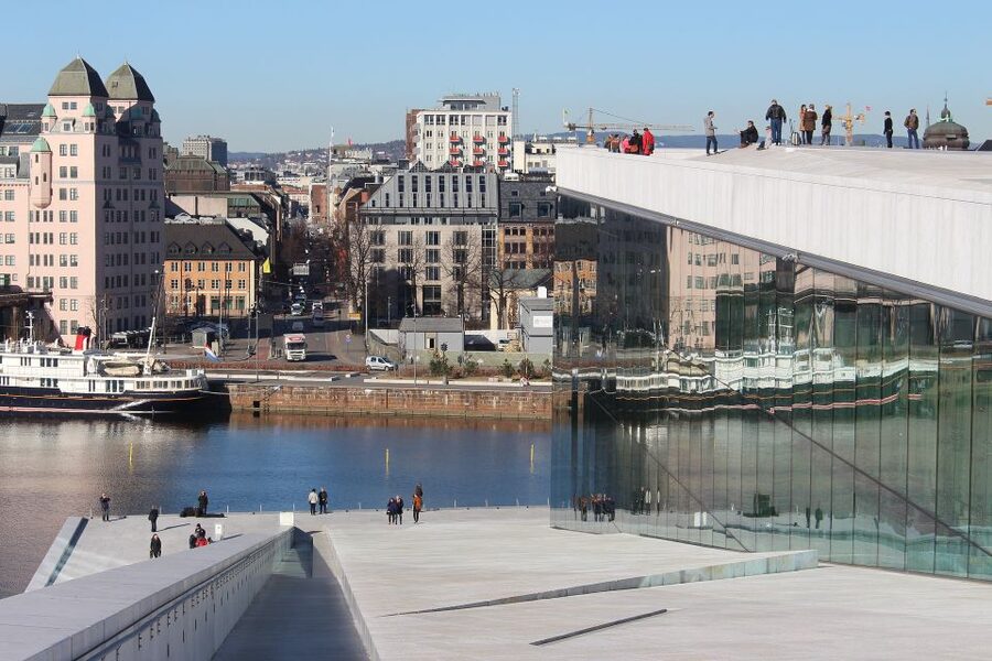 Oslo: Express Walk with a Local in 60 minutes - Key points to know before booking