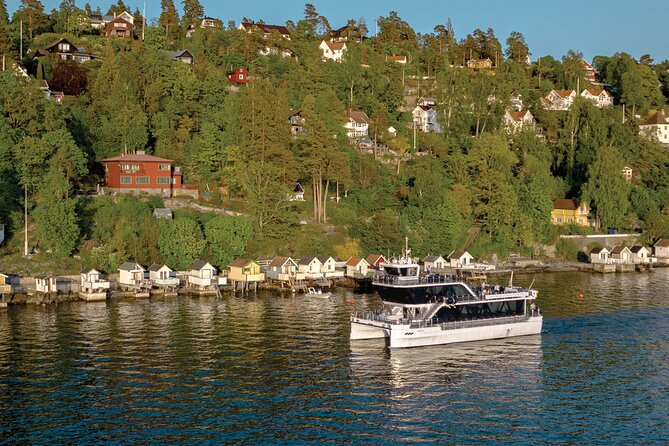 Oslo Fjord Brunch & Bubbles Cruise - Boarding at Rådhusbrygge 2