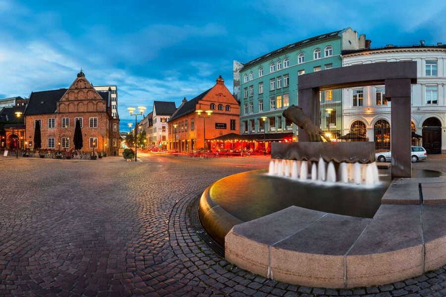 Oslo: Historic Myths & Legends Evening Walking Tour - Why Oslo’s myths work so well on an evening walk