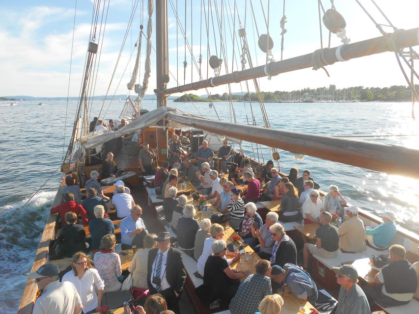Oslo: Oslo Fjord Cruise with Live Jazz Music & Shrimp Buffet - Three hours through the inner Oslo Fjord