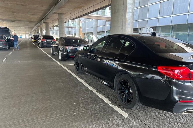 Oslo Private Airport/Hotel Transfer Service || English Speaking - The ride itself, comfort, conversation, and safety