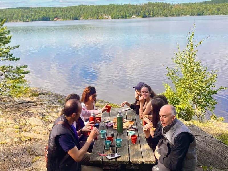 Oslo: Scenic Forest Hike with Dog & Local Guide - Hiking with Nero, the dog