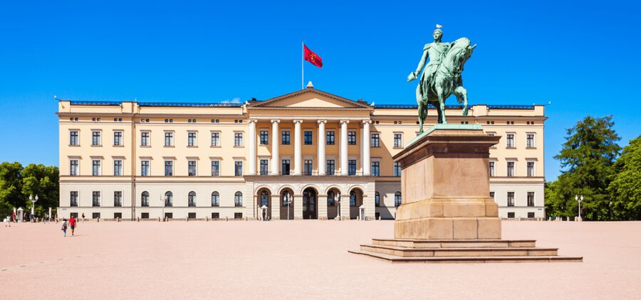 Oslo Self Guided Walking Tour with an APP - Starting with Oslo’s waterfront and Opera House