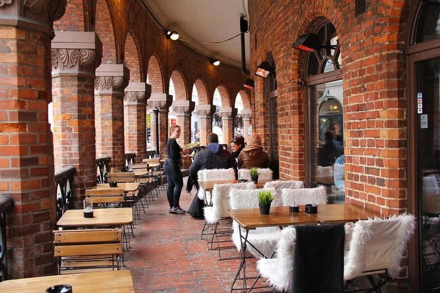 Oslo: Tour with a Michelin star chef - Beginning at the Royal Palace