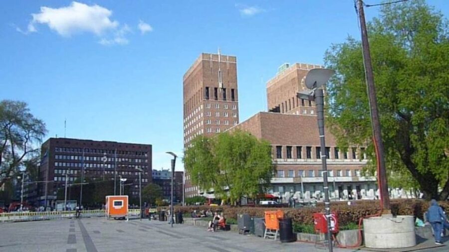 Oslo Unveiled: Private Walking Tour - Timing, weather, and access