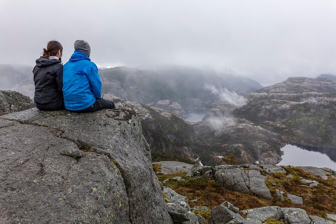 Preikestolen Hidden Trail Hike + Lunch and Canoe Trip - Starting at 7 a.m. from Preikestolen Basecamp