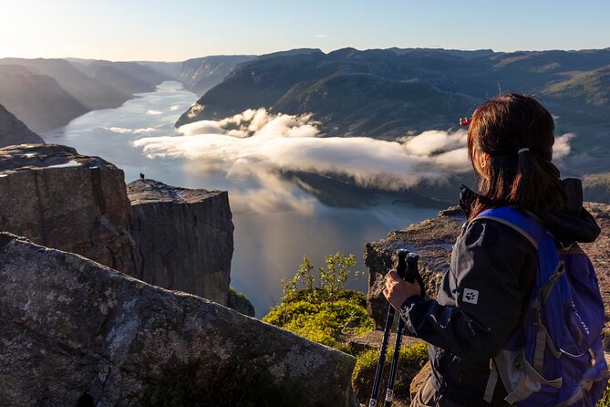Preikestolen Sunrise Hike And Breakfast Buffet - Guides, dogs, and the feel of a small group
