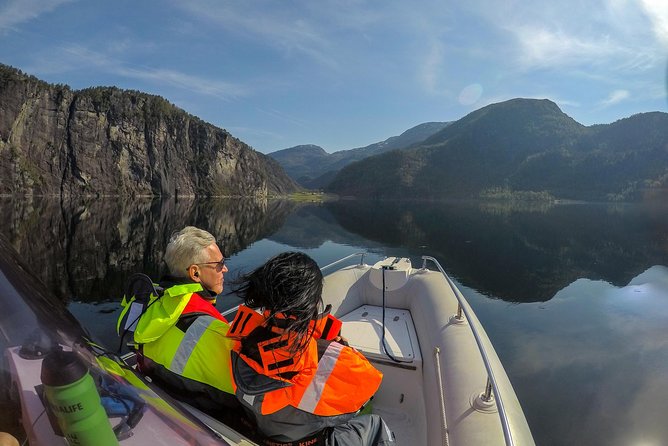 Private Cruise: Mostraumen by Zodiac or Lux Pontoon Boat - Veafjorden is the quiet center of the trip