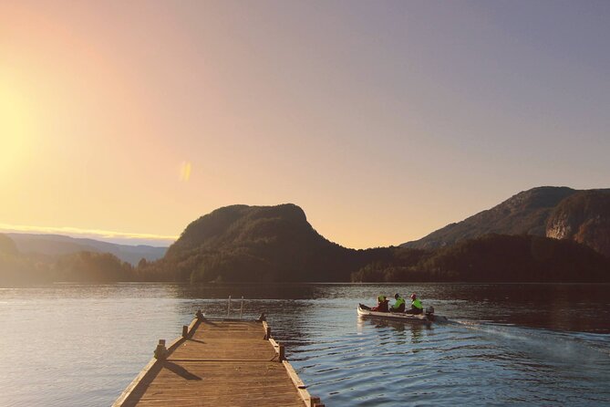 Private Fjordcruise by Luxury Pontoon Boat - Bergen Fjords - A Private Pontoon Built for Looking Around
