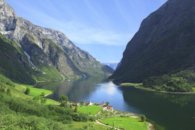 Private Full-Day Round Trip from Oslo to Sognefjord via Flåm Railway - Oslo to the fjords in one very long day