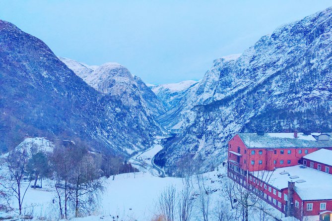 PRIVATE GUIDED TOUR: Highlights of Norway – Trip to the Sognefjord – WINTER - What the Bergen to Sognefjord day is really like