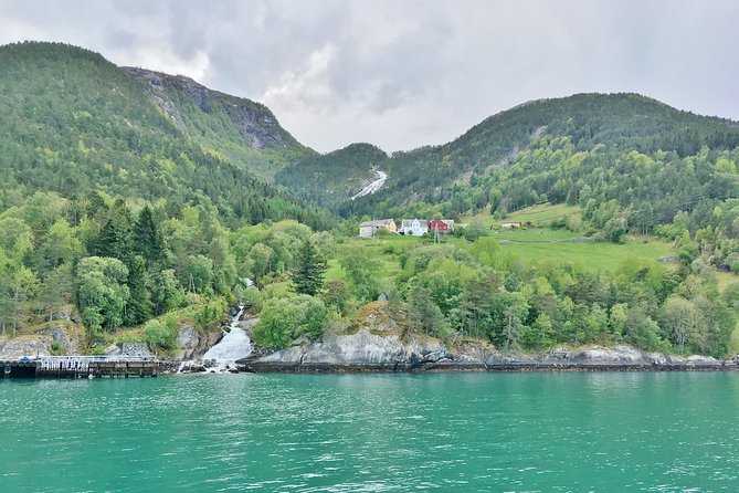 PRIVATE GUIDED TOUR: King of the Fjords – round trip to the Sognefjord, 11 hours - Mountain roads and the view from Storesvingen