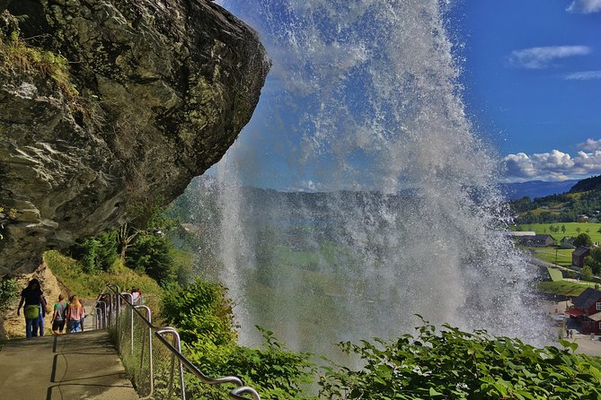 PRIVATE GUIDED TOUR: Queen of the Fjords - tour from Bergen, 6 hours - Key points at a glance
