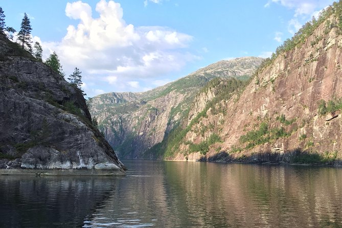 PRIVATE GUIDED TOUR: Secrets of the Fjords - the Osterfjord and Mo, 6-7 hours - Why Osterfjord makes a good private day trip