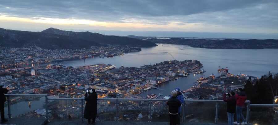 Private hiking tour Bergen mountains like a local - Mount Fløyen lookout: Bergen from above