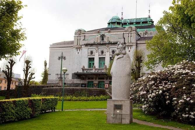 PRIVATE TOUR: Bergen city sightseeing, 3 hours - Old Bergen Museum, a town inside a town