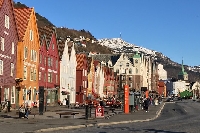 PRIVATE TOUR: Bergen city sightseeing, 4 hours - A closer look at the guides and guiding style