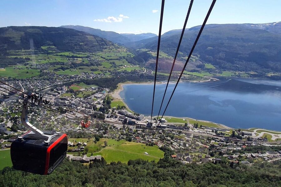 Private Tour-Hardangerfjord, Voss Gondol &4 Great Waterfalls - Norheimsund, Øystese, and Eidfjord