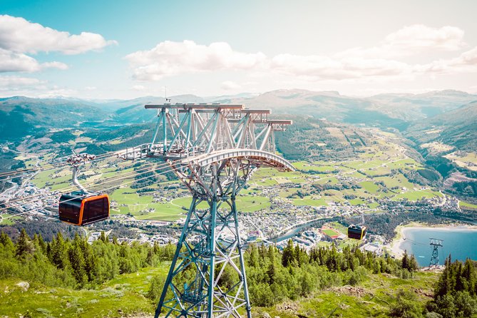 Private tour - Hardangerfjord, Voss Gondola & 4 Great Waterfalls - Skjervsfossen and the chance to get wet
