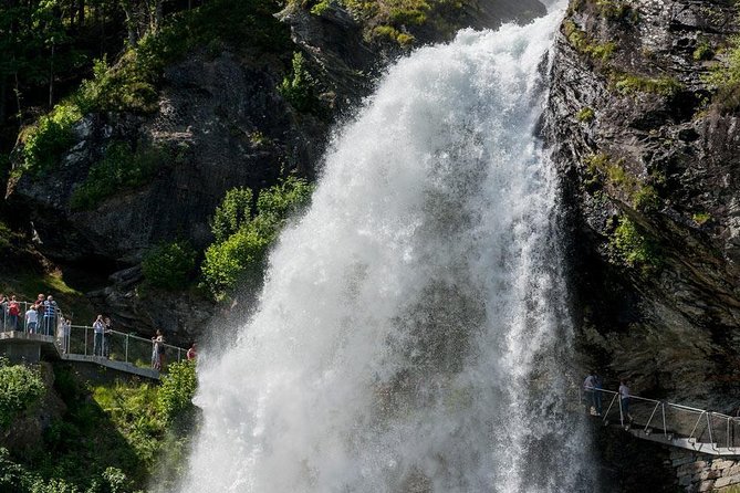 Private tour - Hardangerfjord, Voss Gondola & 4 Great Waterfalls - Fossen Bratte, the steep opening waterfall