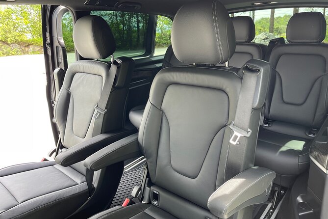 Private transfer From Bergen Airport - Hotels/Port 1-14 pax. - A calm arrival at Flesland Airport