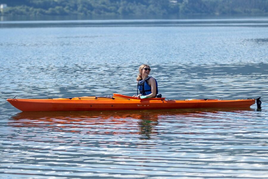 Rental - Sea Kayak - Getting ready at the shore