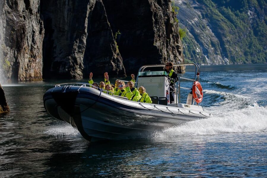 RIB Geiranger - Fjordsafari - Key points to know before booking