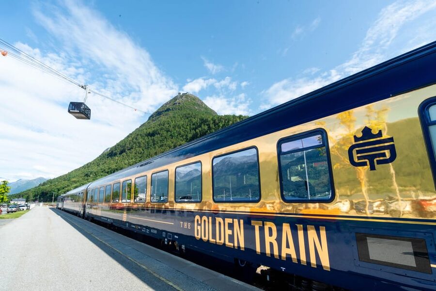 Romsdalen: Rauma Railway Golden Train with Guide - Why the Rauma Railway makes such a good Norwegian day out