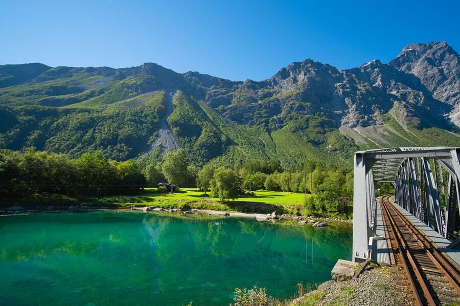 Romsdalen: Rauma Railway Golden Train with Guide - Bjorli: a short pause, not a full destination
