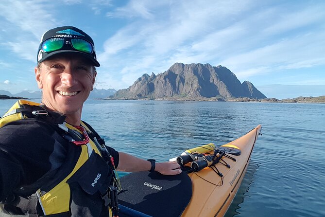 Sea Kayak Guided Tours on Skrova Island - Paddling past beaches, peaks, and the lighthouse