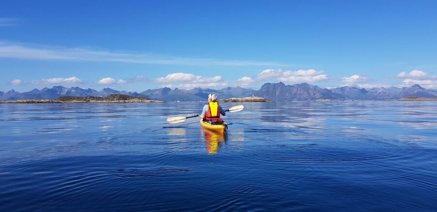 Skrova Island : 3hours Guided Kayak Tour - Who Should Book This Skrova Outing?