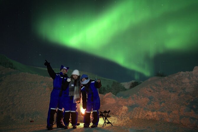 Small Northern Lights Tour Max 8 Guests Pickup and Photography - Why this Tromsø aurora chase is different