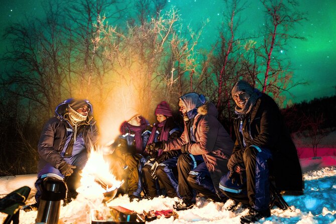 Small Northern Lights Tour Max 8 Guests Pickup and Photography - Who will get the most from this tour