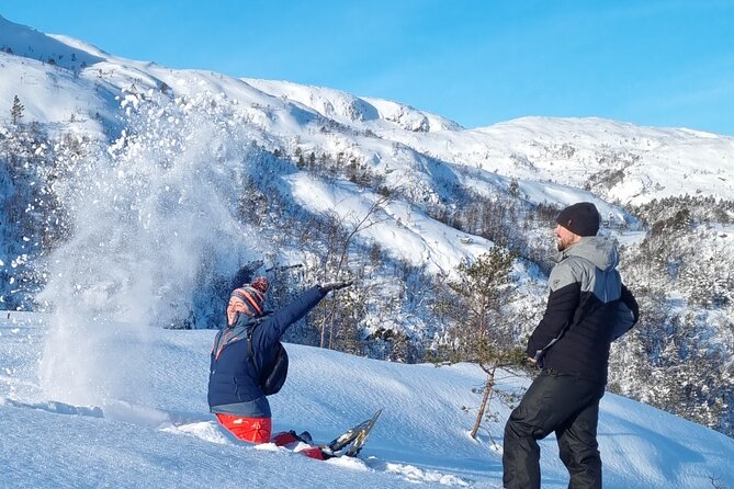 Snowshoe hiking in Bergen - Public tour - Timing, group size, and practical planning