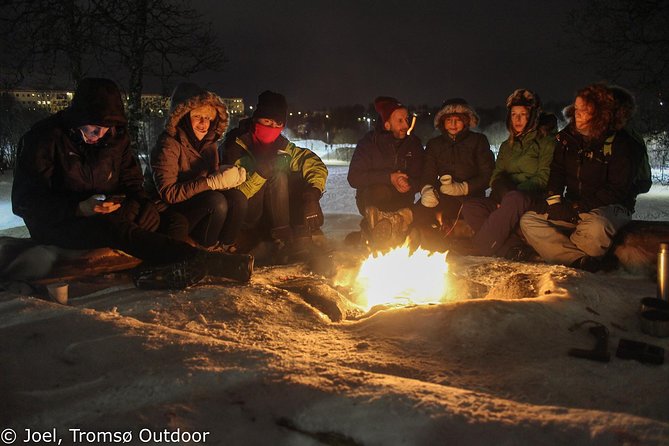 Snowshoe trip with a campfire in Tromso - The campfire is more than a warm-up
