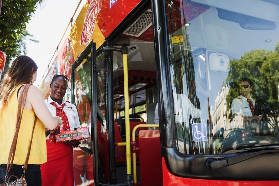 Stavanger: City Sightseeing Hop-On Hop-Off Bus Tour - Stavanger Museum of Art and Ledaal Royal Residence